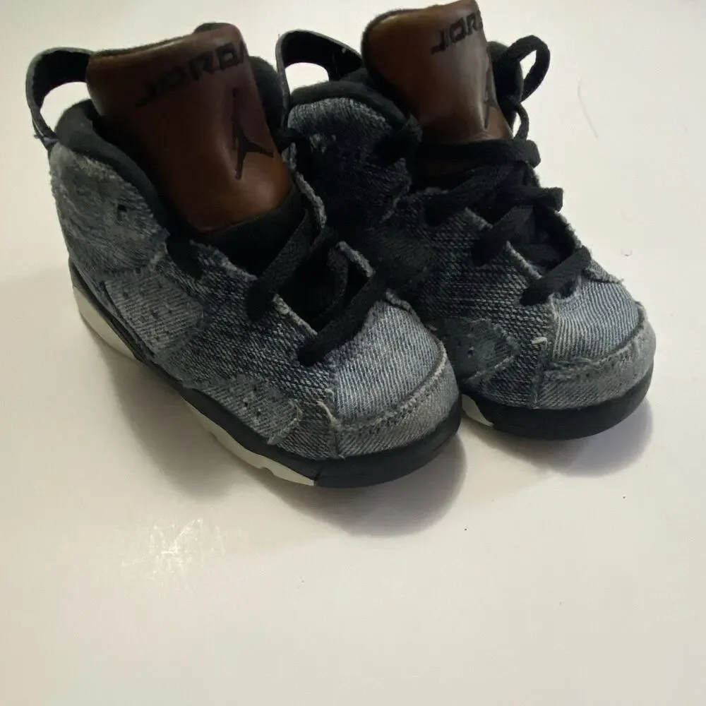 Jordan Denim Low Top Lace-Up Sneakers Blue/Black Unisex Kids Size 7